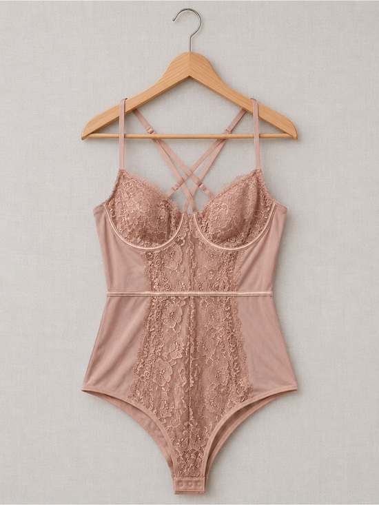 La Vie En Rose Tops - 🌹2/25$ La Vie En Rose Lace & Mesh Bodysuit - Blush